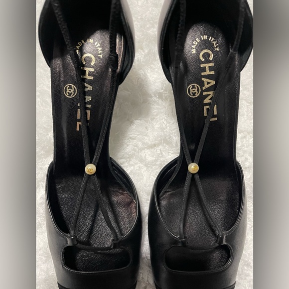 CHANEL Vintage Black Leather Pumps Heels Shoes Size 38 - Picture 9 of 12